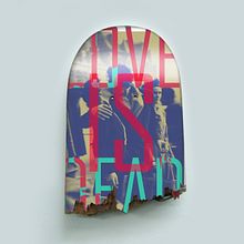 Love is dead. Fine Arts, Br, ing, Identit, Art Direction, Design, and Graphic Design project by Carlos Parra Ruiz - 06.26.2014