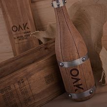 OAK wine | Packaging. Br, ing, Identit, Design, Packaging, Product Design, Industrial Design, and Sculpture project by Sergio Daniel García - 06.28.2014