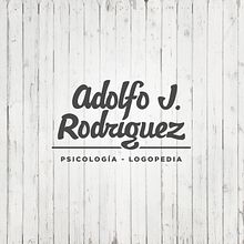 Adolfo J. Rodríguez Ein Projekt aus dem Bereich Br, ing und Identität, Grafikdesign, T und pografie von El Calotipo | Design & Printing Studio - 02.07.2014