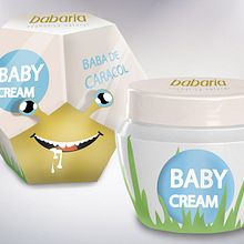 Packaging Aloe Vera infantil Babaria. Packaging project by Marta Velasco Zurro - 03.14.2014