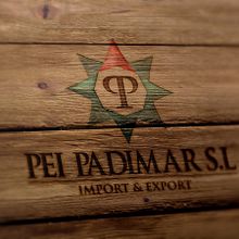 Logo 1. Design, and Graphic Design project by Manuel Gonzalez del Valle - 04.14.2014