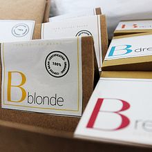 B . Br, ing e Identidade, e Packaging projeto de Beatriz Serrano Yebra - 30.08.2014