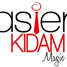 Diseño de página web www.asierkidam.com. Un proyecto de Diseño Web de María Romero Alonso - 31.08.2014