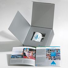 Packaging BIS. Art Direction, Graphic Design, and Packaging project by Babalua - 09.07.2009