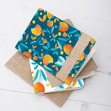 Estampado para una marca llamada Triq de accesorios en papel y tela . Design project by Lizeth Morales - 09.22.2014