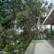 Casa en un monte. Architecture, and Photograph project by Jesús Granada - 09.21.2013