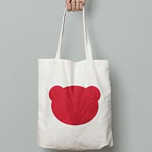 Diseño de Producto: Tres Osos . Un proyecto de Diseño de producto, Diseño de vestuario y Diseño gráfico de Mariana Albarracin - 31.03.2012