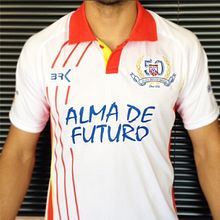 Equipación Fundación ADF . Un projet de Br, ing et identité, Design , Création de costumes , et Design graphique de Ana Bustos Fernández - 17.10.2014