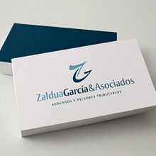Zaldua, García & Asociados es un despacho de abogados bilbaíno especializados en fiscalidad internacional y dirigido sobretodo al mundo del deporte.. Un projet de Br et ing et identité de Alejandro Prieto Jaime - 01.01.2013