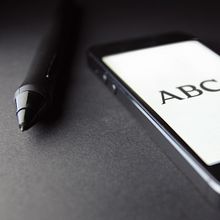 ABC.es: Smartphone. Un progetto di Design, UX / UI e Graphic design di Álex G. Mingorance - 20.05.2012