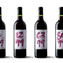 Vino Cosechero 2014. Projekt z dziedziny Br, ing i ident, fikacja wizualna,  Kaligrafia, Projektowanie graficzne i Projektowanie opakowań użytkownika Oriol Miró Genovart - 22.11.2014