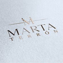 Marca corporativa "Marta Terrón" Ein Projekt aus dem Bereich Br, ing und Identität, Design, Grafikdesign und Webdesign von Daniel Puente Morales - 26.11.2014