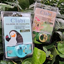Diseño e ilustraciones para pulseras de citronela Clabi.. Un progetto di Design, Graphic design e Illustrazione tradizionale di Eduard Blanch Rodríguez - 27.11.2014