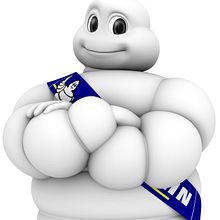 Michelin México - Comunicación Interna. Un proyecto de Diseño gráfico y Publicidad de David Eduardo Mora Godoy - 21.12.2014