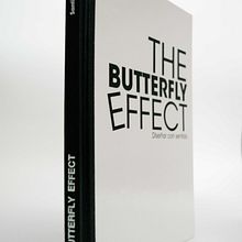 "The Butterfly Effect" el diseño con sentido.. Un progetto di Design, Design dell’informazione, Design editoriale, Graphic design, Fotografia e Tipografia di Santiago Carrillo - 19.11.2014