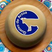 Concurso "Queixo de Arzúa 2014". Een project van  Ontwerp, Grafisch ontwerp y Traditionele illustratie van Ana Mouriño - 22.02.2014