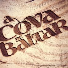 A Cova de Baltar. Br, ing, Identit, Design, T, and pograph project by Máximo Alcántara - 01.07.2015