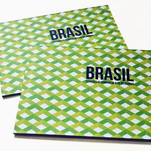 Brochure para ACXT Brasil. Architecture, Art Direction, Design, Editorial Design, and Graphic Design project by Muak Studio | UX Design - 01.15.2015