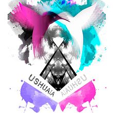 USHUAIA: Diseño camiseta (Woman Collection).. Costume Design, and Graphic Design project by David Zurita Gómez - 01.29.2015