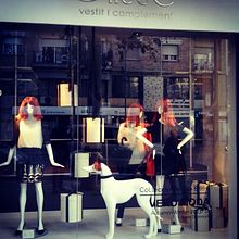 Show Window Design. Interior Design, and Set Design project by Olisse, vestit i complement - 02.09.2015