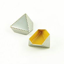 Punto y Láser sobre el Plano. Jewelr, Design, and Product Design project by Alicia Manso Muñoz - 07.10.2013