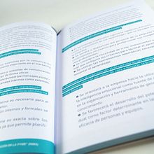 Editorial / Folletos. Editorial Design, and Graphic Design project by Sara García Vega - 02.15.2015