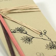 Merchandising / Invitaciones. Design, Character Design, and Graphic Design project by Sara García Vega - 02.15.2015