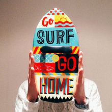 GO SURF OR GO HOME. Arts, Crafts, Traditional illustration, Painting, T, and pograph project by Natalia Escaño - 02.19.2015