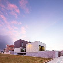 VIVIENDA EN CALLE DEL NORTE. Villares de la Reina (Sa).. Architecture, and Photograph project by Álvaro Viera - 02.04.2015