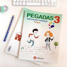 Pegadas, libro de texto. Un proyecto de Ilustración tradicional de Nuria Diaz - 02.09.2014