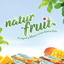 Branding, editorial, packaging, web design. Proyecto global Naturfruit. Br, ing, Identit, Art Direction, Design, Editorial Design, Web Design, Traditional illustration, and Packaging project by Mediactiu estudio diseño grafico Barcelona - 03.04.2015