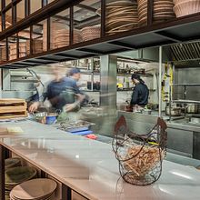 Restaurante Rooster, Madrid. Un proyecto de Arquitectura interior y Fotografía de Pedro Cobo López - 08.09.2014