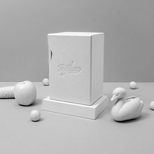 Pack de 10 películas porno.. Un proyecto de Cine, Ilustración tradicional y Packaging de Tata&Friends - 10.03.2015
