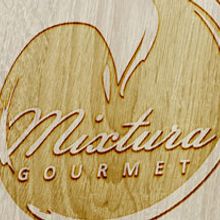 Mixtura Gourmet. Productos Exclusivos. Br, ing, Identit, Graphic Design, and Web Design project by Victoria García Calvo - 11.14.2011