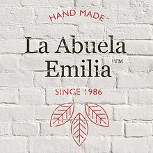 La Abuela Emilia. Een project van  Br, ing en identiteit,  Art direction,  Ontwerp y Grafisch ontwerp van EDUARDO MEDINA - 16.03.2015