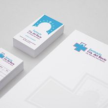 BRANDING, VINILO DECORATIVO GRAN FORMATO - Farmacia Ctra. del Rocío. Br, ing, Identit, Design, and Graphic Design project by Concepción Domingo Ragel - 03.14.2015