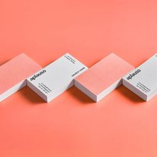 Self-branding. Un proyecto de Br, ing e Identidad, Dirección de arte y Diseño gráfico de aplauso studio - 12.04.2015