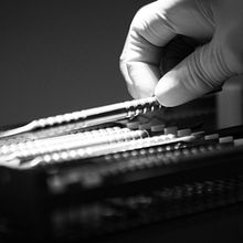 Clínica Dental Navas Ein Projekt aus dem Bereich Br, ing und Identität, Webentwicklung, Webdesign und Fotografie von Marc Indurain - 09.02.2015