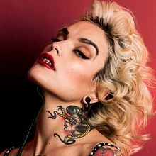 Vinila Von Bismark. Un progetto di Fotografia di Jorge Alvariño - 22.04.2015