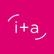 industrial+art. Een project van  Art direction,  Ontwerp, Redactioneel ontwerp, Grafisch ontwerp, Webdesign y  Design management van Àngela Curto - 03.09.2011