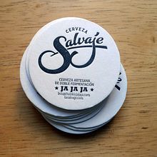 Cerveza Salvaje. Un projet de Artisanat, Br, ing et identité, Calligraphie, Design , T , et pographie de Juanjo López - 15.05.2015