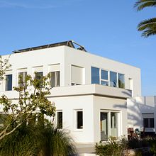DISEÑO VIVIENDA UNIFAMILIAR.. Un proyecto de Arquitectura, Arquitectura interior, Diseño, Diseño de iluminación, Diseño de interiores, Diseño, creación de muebles					 y Paisajismo de MANUEL UREBA. INTERIORISTA. - 20.05.2015