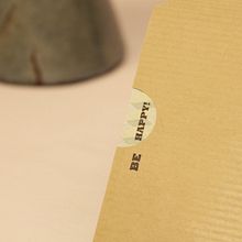 Tarjetas regalo BELAZA GALLERY. Een project van  Br, ing en identiteit,  Ontwerp y Grafisch ontwerp van Mikel de Abando Iturriaga - 19.12.2014