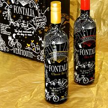 Diseño packaging Vermouth FONTALIA Classic Red y Dry Red. Packaging project by Juanma García Escobar - 05.30.2015