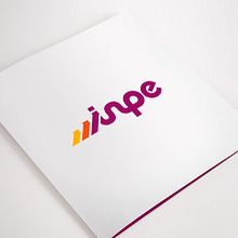 Logotipo realizado para el Instituto de nuevos proyectos empresariales (INPE) encargado por la Cámara de Comercio de Granada, un centro creado para el asesoramiento a los emprendedores granadinos en el proceso de creación de sus empresas.. Un projet de Br, ing et identité, Design  , et Design graphique de Alejandro Prieto Jaime - 17.01.2008