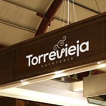 Diseño de logotipo para Torrevieja, una cafetería ubicada dentro de una estación de tren que acaba de ser rehabilitada.. Een project van  Br, ing en identiteit y Grafisch ontwerp van Alejandro Prieto Jaime - 15.06.2006