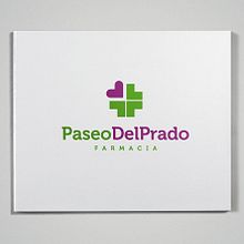 Logotipo para farmacia madrileña situada en el entorno del Museo del Prado. El icono se basa en la estructura en cuadrícula de los edificios de esa zona del ensanche madrileño. . Un projet de Br, ing et identité, Design  , et Design graphique de Alejandro Prieto Jaime - 15.09.2010