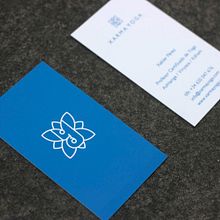 Xarma Yoga. Un projet de Br, ing et identité , et Design graphique de Javi Murillo - 27.06.2015