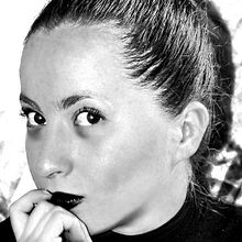 Empezando en la fotografía, mi primer autorretrato . Fotografia, e Pós-produção fotográfica projeto de Vanessa Salas - 02.07.2015