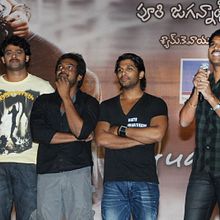 All the best to our Adityaram Movies "EkNiranjan" Hero Mr. PRABHAS, for his 2½ years diligent work to be delegated with fabulous achievement in his released venture, India's biggest motion picture "Bahubali". Ein Projekt aus dem Bereich Kino, Video und TV von Aditya Ram - 09.07.2015